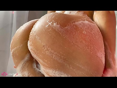 ❤️ Brunette වයිබ්‍රේටරය සමඟින් පුසි ස්වයං වින්දනයේ යෙදී ස්නානය කිරීමේදී දැඩි ලෙස සුරාන්තයට පත් කරයි ️ සුපිරි කාමුක අප වෙත  ❌